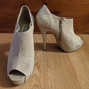 Steve Madden Suede Bootie